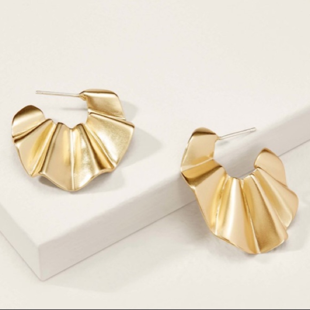 Stella Dot Sculptural Garden Hoop Earrings